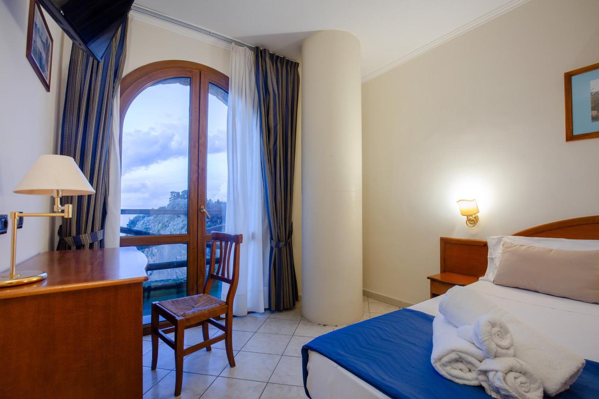 Hr Hotel & Spa Piano di Sorrento Luaran gambar